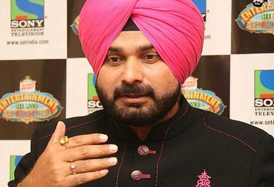 ਹੁਨਰ ਹੋਗਾ ਤੋ ਦੁਨੀਆਂ ਕਦਰ ਕਰੇਗੀ, ਏੜੀਆਂ ਉਡਾਨੇ ਸੇ ਕਿਰਦਾਰ ਊਚੇ ਨਹੀਂ ਹੋਤੇ…ਨਵਜੋਤ ਸਿੱਧੂ ਨੇ ਫਿਰ ਕੀਤਾ ਹਮਲਾ