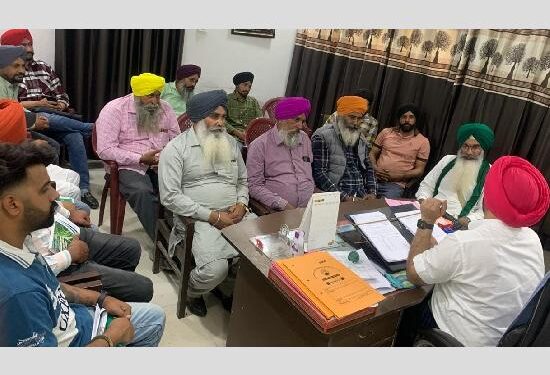 ਕਿਸਾਨ ਤੇ ਜਵਾਨ ਭਲਾਈ ਯੂਨੀਅਨ ਪੰਜਾਬ ਦਾ ਵਫ਼ਦ ਸ਼ੂਗਰ ਮਿੱਲ ਬਟਾਲਾ ਦੇ ਪ੍ਰਬੰਧਕਾਂ ਨੂੰ ਮਿਲਿਆ