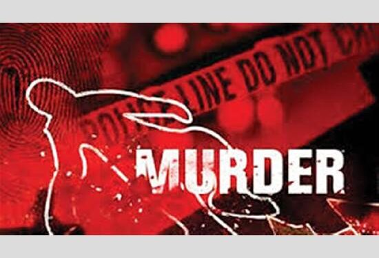 ਪ੍ਰੇਮ ਸੰਬੰਧਾਂ ਦੇ ਸ਼ੱਕ ਦੇ ਚਲਦੇ ਨੌਜਵਾਨ ਦਾ ਤੇਜ਼ਧਾਰ ਹਥਿਆਰ ਨਾਲ ਕਤਲ