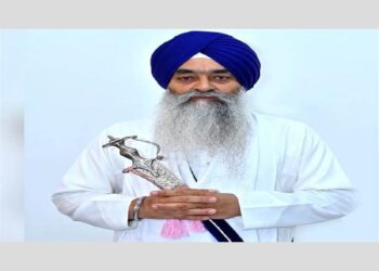 ਸ਼੍ਰੀ ਗੁਰੂ ਗ੍ਰੰਥ ਸਾਹਿਬ ਦੀ ਤਾਬਿਆ ‘ਤੇ ਬੈਠੇ ਵਿਅਕਤੀ ਦੀ ਨਸ਼ਾ ਕਰਦੇ ਵੀ ਵੀਡੀਓ ਵਾਇਰਲ, ਜਥੇਦਾਰ ਅਕਾਲ ਤਖਤ ਨੇ ਦਿੱਤੇ ਆਹ ਹੁਕਮ