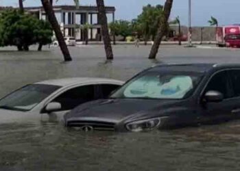 ਦੁਬਈ ਵਿੱਚ ਹੜ੍ਹ ਕਾਰਨ ਏਅਰਪੋਰਟ ਅਤੇ ਸੜਕਾਂ ਤੇ ਭਰਿਆ ਪਾਣੀ