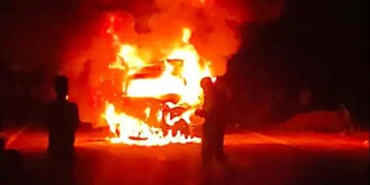 ਬਰਾਤੀਆਂ ਦੀ ਜੀਪ ਨੂੰ ਅੱਗ ਲੱਗਣ ਕਾਰਨ 3 ਦੋਸਤਾਂ ਦੀ ਮੌਤ, 6 ਝੁਲਸੇ