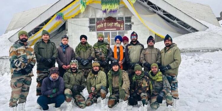 ਗੁਰਦੁਆਰਾ ਹੇਮਕੁੰਟ ਸਾਹਿਬ ਦੇ ਕਪਾਟ ਖੁੱਲ੍ਹੇ, ਸਾਲਾਨਾ ਯਾਤਰਾ 25 ਤੋਂ