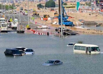 ਦੁਬਈ ਵਿੱਚ ਭਾਰੀ ਬਰਸਾਤ ਕਾਰਨ ਸਾਰੀਆਂ ਉਡਾਣਾਂ ਰੱਦ, ਸਕੂਲ-ਦਫ਼ਤਰ ਵੀ ਬੰਦ