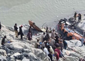 ਪਾਕਿਸਤਾਨ ਵਿੱਚ ਖੱਡ ਵਿੱਚ ਬੱਸ ਡਿੱਗਣ ਕਾਰਨ 20 ਵਿਅਕਤੀਆਂ ਦੀ ਮੌਤ