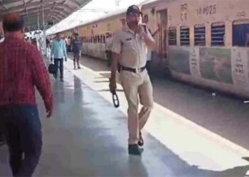 ਜੇਹਲਮ ਐਕਸਪ੍ਰੈਸ ਵਿੱਚ ਬੰਬ ਹੋਣ ਦੀ ਸੂਚਨਾ ਤੋਂ ਬਾਅਦ ਚੈਕਿੰਗ ਕੀਤੀ