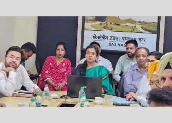 ਸਿਆਸੀ ਪਾਰਟੀਆਂ ਦੇ ਨੁਮਾਇੰਦਿਆਂ ਦੀ ਮੌਜੂਦਗੀ ਵਿੱਚ EVN ਦੀ ਰੈਂਡਮਾਈਜ਼ੇਸ਼ਨ ਕੀਤੀ ਗਈ