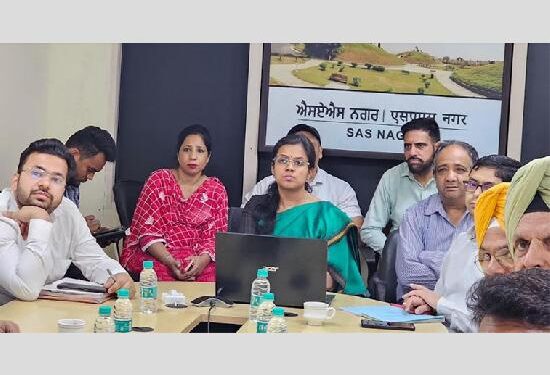 ਸਿਆਸੀ ਪਾਰਟੀਆਂ ਦੇ ਨੁਮਾਇੰਦਿਆਂ ਦੀ ਮੌਜੂਦਗੀ ਵਿੱਚ EVN ਦੀ ਰੈਂਡਮਾਈਜ਼ੇਸ਼ਨ ਕੀਤੀ ਗਈ