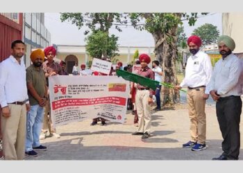 ਚਨਾਰਥਲ ਕਲਾਂ ਵਿਖੇ ਰਾਸ਼ਟਰੀ ਡੇਂਗੂ ਦਿਵਸ ਮਨਾਇਆ, ਬਿਮਾਰੀ ਦੇ ਖਾਤਮੇ ਲਈ ਸਾਰੇ ਇੱਕਜੁਟ ਹੋ ਕੇ ਕੰਮ ਕਰਨ: ਡਾ. ਸੁਰਿੰਦਰ ਸਿੰਘ