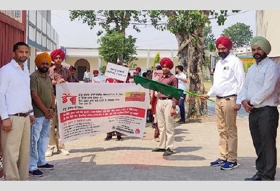 ਚਨਾਰਥਲ ਕਲਾਂ ਵਿਖੇ ਰਾਸ਼ਟਰੀ ਡੇਂਗੂ ਦਿਵਸ ਮਨਾਇਆ, ਬਿਮਾਰੀ ਦੇ ਖਾਤਮੇ ਲਈ ਸਾਰੇ ਇੱਕਜੁਟ ਹੋ ਕੇ ਕੰਮ ਕਰਨ: ਡਾ. ਸੁਰਿੰਦਰ ਸਿੰਘ