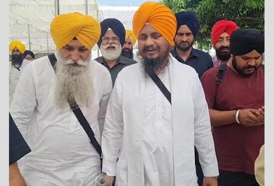 ਵੋਟਿੰਗ ਮਸ਼ੀਨਾਂ ਦੀ ਪਹਿਲੀ ਰੈਂਡੇਮਾਇਜੇਸ਼ਨ ਜ਼ਿਲ੍ਹਾ ਚੋਣ ਅਫ਼ਸਰ ਦੀ ਨਿਗਰਾਨੀ ‘ਚ ਹੋਈ