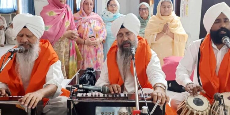 40 ਦਿਨਾ ਲੜੀਵਾਰ ਸ੍ਰੀ ਸੁਖਮਨੀ ਸਾਹਿਬ ਦੇ ਪਾਠ ਦਾ ਸਮਾਪਨ ਕੀਤਾ