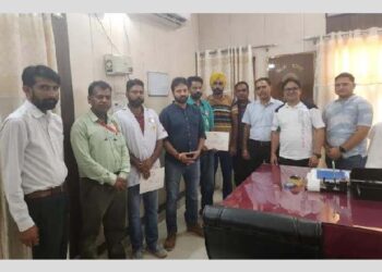 ਬਿਹਤਰ ਸਿਹਤ ਸੇਵਾਵਾਂ ਦੇਣ ਲਈ 108 ਐਂਬੂਲੈਂਸ ਦੇ 2 ਮੁਲਾਜ਼ਮਾਂ ਦਾ ਸਨਮਾਨ