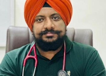 ਡੇਂਗੂ ਦੀ ਬਿਮਾਰੀ ਤੋਂ ਬਚਣ ਲਈ ਆਪਣੇ ਘਰਾਂ ਦੇ ਆਸ-ਪਾਸ ਪਾਣੀ ਖੜ੍ਹਾ ਨਾ ਹੋਣ ਦੇਵੇ – ਡਾ. ਸੁਖਦੀਪ ਸਿੰਘ ਭਾਗੋਵਾਲੀਆ