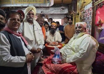 ਸੁਖਜਿੰਦਰ ਰੰਧਾਵਾ ਧਿਆਨਪੁਰ ਵਿਖੇ ਪ੍ਰਚੀਨ ਬਾਵਾ ਲਾਲ ਦਿਆਲ ਧਾਮ ਵਿਖੇ ਹੋਏ ਨਤਮਸਤਕ