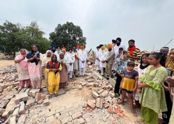 ਹਰਿਆਣਾ ਦੀ ਭਾਜਪਾ ਸਰਕਾਰ ਵੱਲੋਂ ਅਮੁਪੁਰ ਪਿੰਡ ਦੇ ਉਜਾੜੇ ਸਿੱਖ ਪਰਿਵਾਰਾਂ ਤੱਕ ਪਹੁੰਚੀ ਸ਼੍ਰੋਮਣੀ ਕਮੇਟੀ