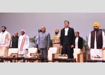 ਗਵਰਨਰ ਨੇ ਜਸਟਿਸ ਸ਼ੀਲ ਨਾਗੂ ਨੂੰ ਪੰਜਾਬ ਤੇ ਹਰਿਆਣਾ ਹਾਈ ਕੋਰਟ ਦੇ ਚੀਫ਼ ਜਸਟਿਸ ਵਜੋਂ ਸਹੁੰ ਚੁਕਾਈ