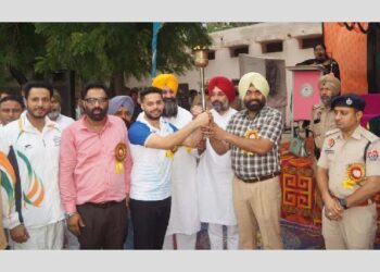 ਖੇਡਾਂ ਵਤਨ ਪੰਜਾਬ ਦੀਆਂ’ ਸੀਜ਼ਨ-3 ਦੇ ਮਸ਼ਾਲ ਮਾਰਚ ਦਾ ਭੈਣੀ ਬਾਘਾ ਵਿਖੇ DC ਕੁਲਵੰਤ ਸਿੰਘ ਵੱਲੋਂ ਜ਼ੋਰਦਾਰ ਸਵਾਗਤ