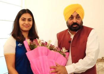 ਮੁੱਖ ਮੰਤਰੀ ਨੇ ਉਲੰਪਿਕ ਤਗ਼ਮਾ ਜੇਤੂ ਮਨੂੰ ਭਾਕਰ ਨਾਲ ਕੀਤੀ ਮੁਲਾਕਾਤ