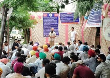 ਵੈਟਨਰੀ ਇੰਸਪੈਕਟਰਾਂ ਨੇ ਆਪਣੀਆਂ ਹੱਕੀ ਅਤੇ ਜਾਇਜ਼ ਮੰਗਾਂ ਲਾਗੂ ਕਰਵਾਉਣ ਲਈ ਕੀਤੀ ਡਾਇਰੈਕਟਰ ਪਸ਼ੂ ਪਾਲਣ ਵਿਭਾਗ ਪੰਜਾਬ ਦੇ ਦਫ਼ਤਰ ਦੀ ਘੇਰਾਬੰਦੀ