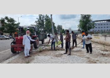 ਜ਼ਿਲ੍ਹਾ ਪ੍ਰਸ਼ਾਸਨ ਦੇ ਦਿਸ਼ਾ ਨਿਰਦੇਸ਼ਾਂ ਤੇ ਮੋਰਿੰਡਾ ਦੇ ਵਾਰਡ ਨੰਬਰ 15 ਵਿੱਚ ਸਫਾਈ ਪੰਦਰਵਾੜੇ ਦੀ ਸ਼ੁਰੂਆਤ