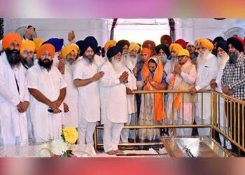 ਪੰਜਾਬ ਦੇ ਗਵਰਨਰ ਗੁਲਾਬ ਚੰਦ ਕਟਾਰੀਆ ਸ਼ਤਾਬਦੀ ਸਮਾਗਮਾਂ ਦੌਰਾਨ ਗੁਰਦੁਆਰਾ ਸ੍ਰੀ ਬਾਉਲੀ ਸਾਹਿਬ ਵਿਖੇ ਹੋਏ ਨਤਮਸਤਕ