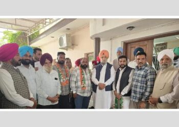 ਡੇਰਾ ਬਾਬਾ ਨਾਨਕ: ਪਿੰਡ ਗਾਜੀਪੁਰ ਵਿਖੇ AAP ਨੂੰ ਝਟਕਾ, ਕ‌ਈ ਪਰਿਵਾਰ ਕਾਂਗਰਸ ‘ਚ ਸ਼ਾਮਲ