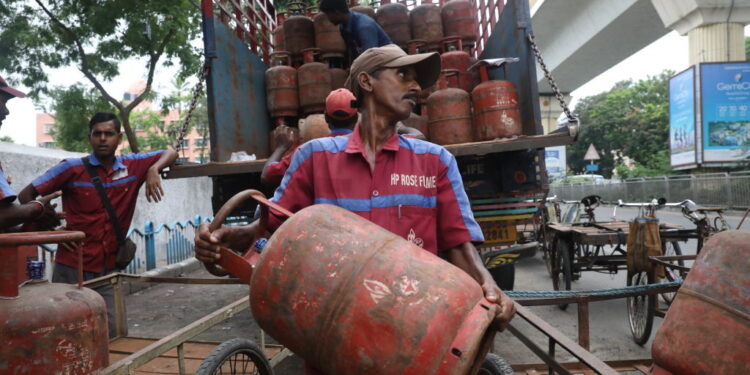 ਨਵੇਂ ਸਾਲ ਦੀ ਪਹਿਲੀ ਸਵੇਰ LPG ਸਿਲੰਡਰ ਹੋਇਆ ਸਸਤਾ