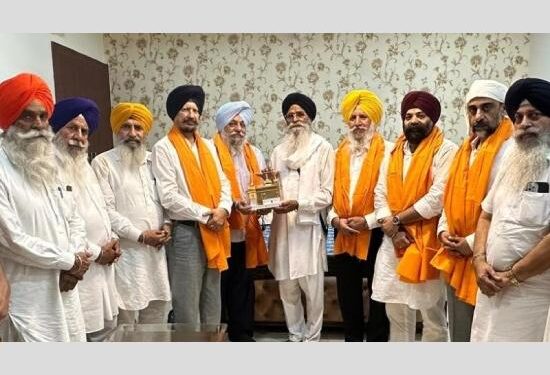 ਤਖ਼ਤ ਸ੍ਰੀ ਹਰਿਮੰਦਰ ਜੀ ਪਟਨਾ ਸਾਹਿਬ ਪ੍ਰਬੰਧਕ ਕਮੇਟੀ ਨੇ ਐਡਵੋਕੇਟ ਧਾਮੀ ਨਾਲ ਕੀਤੀ ਮੁਲਾਕਾਤ