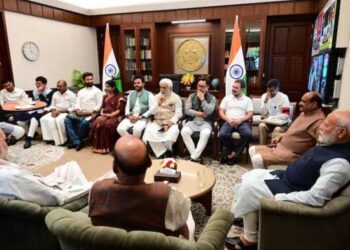 ਰਾਹੁਲ ਗਾਂਧੀ ਅਤੇ PM Modi ਨੇ ਇੱਕਠਿਆਂ ਕੀਤੀ ਚਾਹ ਪਾਰਟੀ, PM ਨੇ ਕੀਤੀ ਟਿੱਪਣੀ