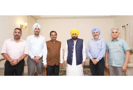 CM ਮਾਨ ਨੇ ਨਵੇਂ IAS ਅਧਿਕਾਰੀਆਂ ਨਾਲ ਕੀਤੀ ਮੁਲਾਕਾਤ