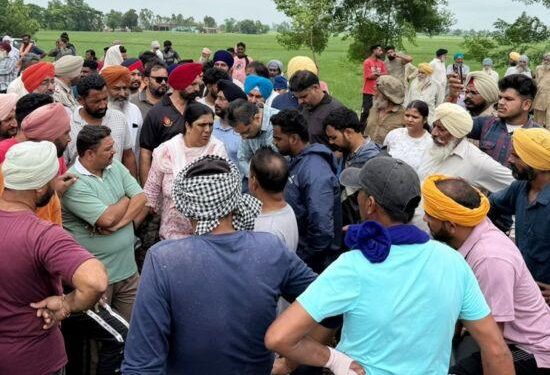 ਵਿਧਾਇਕਾ ਮਾਣੂੰਕੇ ਵੱਲੋਂ ਏ.ਡੀ.ਸੀ. ਅਤੇ ਐਸ.ਡੀ.ਐਮ. ਨਾਲ ਦਰਿਆ ਦੇ ਬੰਨ ਦਾ ਦੌਰਾ