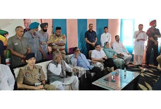 ਗਵਰਨਰ ਕਟਾਰੀਆ ਭਗਵਾਨ ਵਾਲਮੀਕੀ ਜੀ ਦੇ ਚਰਨਾਂ ਹੋਏ ਨਤਮਸਤਕ