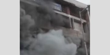 ਵੱਡੀ ਖ਼ਬਰ: ਚੰਡੀਗੜ੍ਹ ਦੀ ਮੋਬਾਈਲ ਮਾਰਕੀਟ ‘ਚ ਲੱਗੀ ਭਿਆਨਕ ਅੱਗ; ਮੌਕੇ ‘ਤੇ ਹਫੜਾ-ਦਫੜੀ ਦਾ ਮਾਹੌਲ