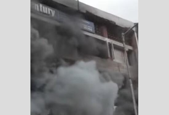 ਵੱਡੀ ਖ਼ਬਰ: ਚੰਡੀਗੜ੍ਹ ਦੀ ਮੋਬਾਈਲ ਮਾਰਕੀਟ ‘ਚ ਲੱਗੀ ਭਿਆਨਕ ਅੱਗ; ਮੌਕੇ ‘ਤੇ ਹਫੜਾ-ਦਫੜੀ ਦਾ ਮਾਹੌਲ