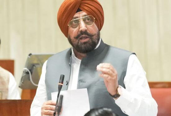 ਵਿਧਾਇਕ ਕੁਲਜੀਤ ਸਿੰਘ ਰੰਧਾਵਾ ਨੇ ਵਿਧਾਨ ਸਭਾ ਵਿੱਚ ਸੁਖਨਾ ਚੋਅ ਬਲਟਾਣਾ ਤੇ ਮੁਬਾਰਕਪੁਰ ਪੁੱਲਾਂ ਦੇ ਕੰਮਾਂ ਵਿੱਚ ਹੋ ਰਹੀ ਦੇਰੀ ਦਾ ਮੁੱਦਾ ਉਠਾਇਆ