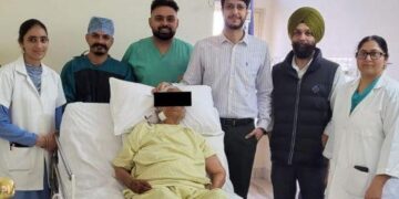 ਗੁਰੂ ਨਾਨਕ ਮਿਸ਼ਨ ਹਸਪਤਾਲ ਢਾਹਾਂ ਕਲੇਰਾਂ ਵੱਲੋਂ 93 ਸਾਲ ਦੀ ਮਾਤਾ ਜੀ ਦੇ ਟੁੱਟੇ ਚੂਲੇ ਦਾ ਸਫਲ ਅਪਰੇਸ਼ਨ