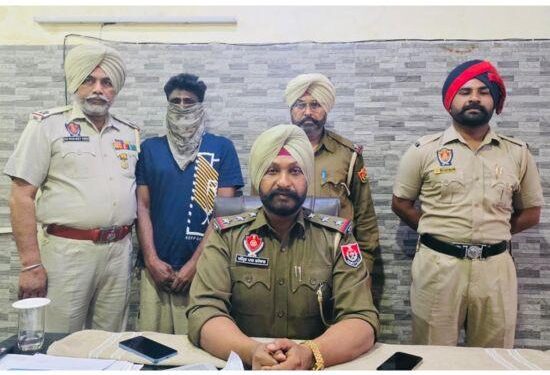 ਲੁਧਿਆਣਾ ਪੁਲਿਸ ਦੀ ਨਸ਼ਿਆਂ ਵਿਰੁੱਧ ਵੱਡੀ ਕਾਰਵਾਈ: ਨਸ਼ੀਲੀਆਂ ਗੋਲੀਆਂ ਸਣੇ ਨਾਮੀ ਤਸਕਰ ਕਾਬੂ