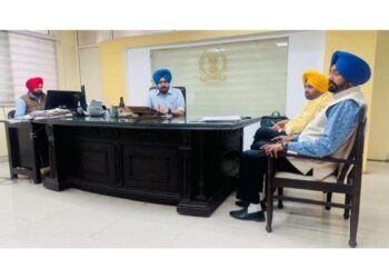 ADC ਵੱਲੋਂ ਤੀਜੇ ਲਿੰਗ ਦੀਆਂ ਨਵੀਆਂ ਵੋਟਾਂ ਬਣਾਉਣ ਸਬੰਧੀ ਮੀਟਿੰਗ